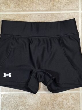Under Armour HeatGear Compression Shorts Black Women’s Small NWOT